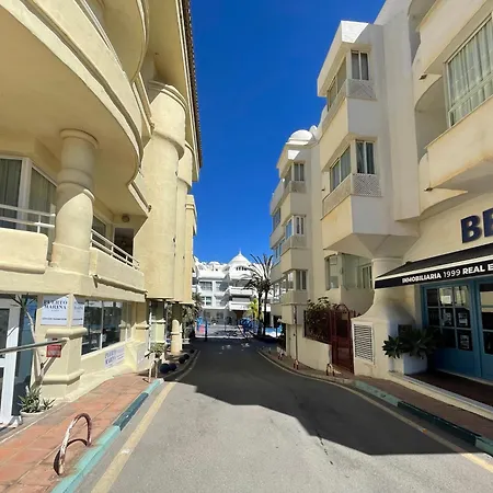 Isla Puerto Marina Апартаменти