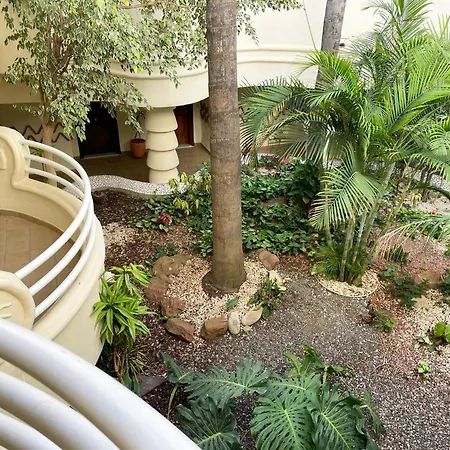Апартаменти Isla Puerto Marina *