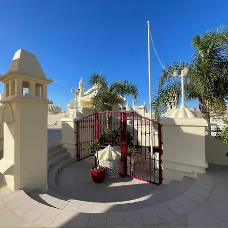 Isla Puerto Marina Апартаменти *