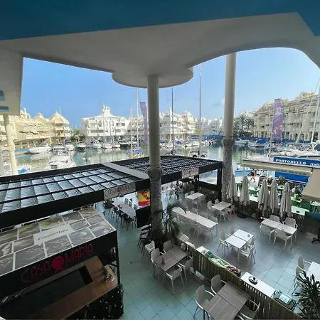 Апартаменти Isla Puerto Marina Бенальмадена