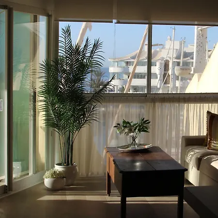 Isla Puerto Marina Апартаменти *